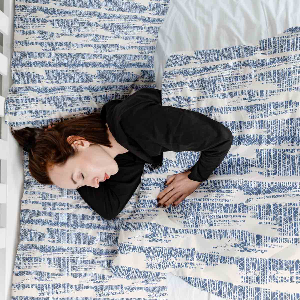 Set di biancheria da letto con coperta terapeutica e motivo blu