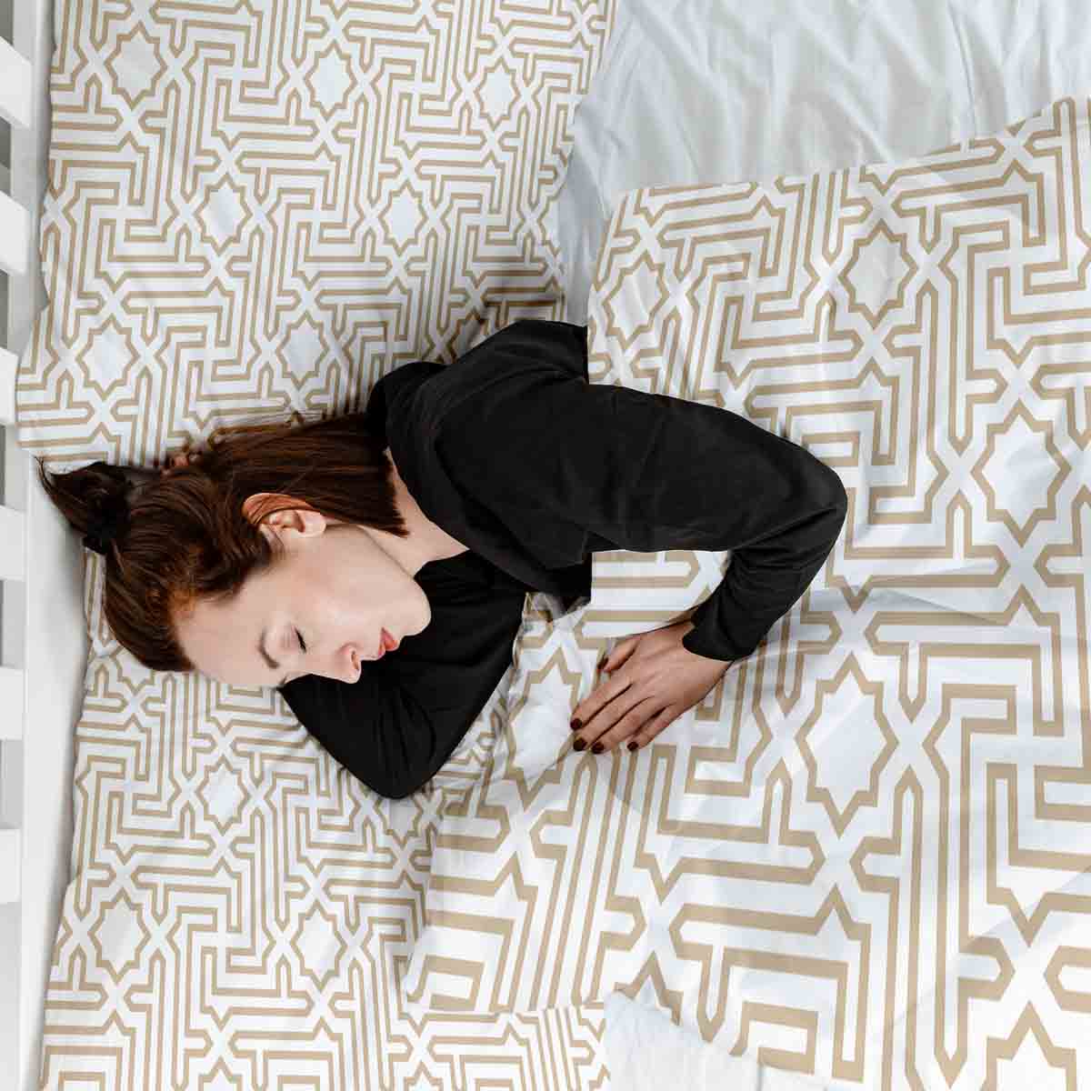 Set di biancheria da letto beige con forme per coperte terapeutiche