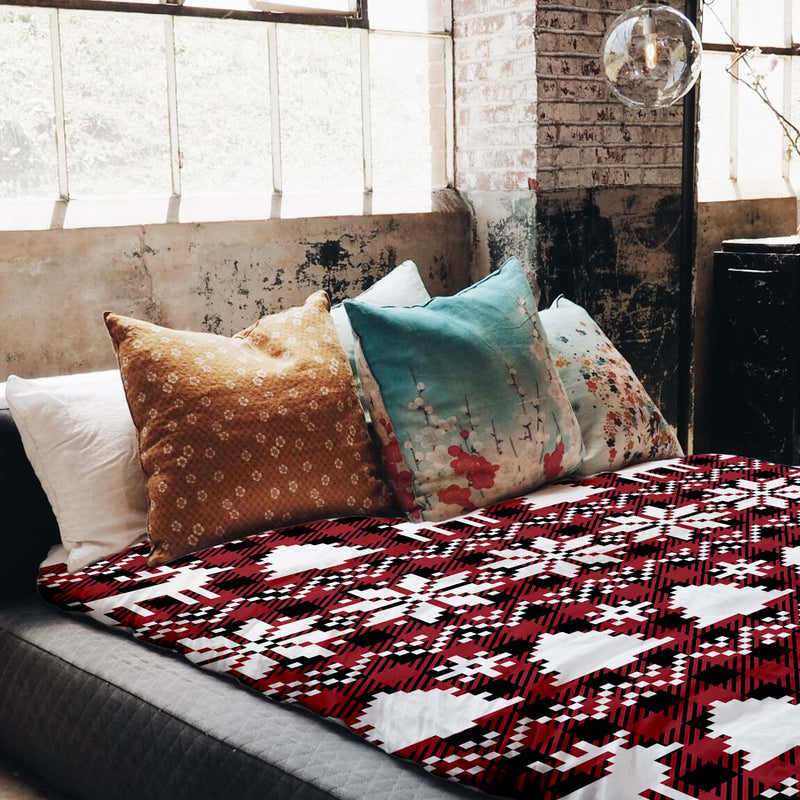 Therapy blankets and bedding set, checkered with Christmas motifs.