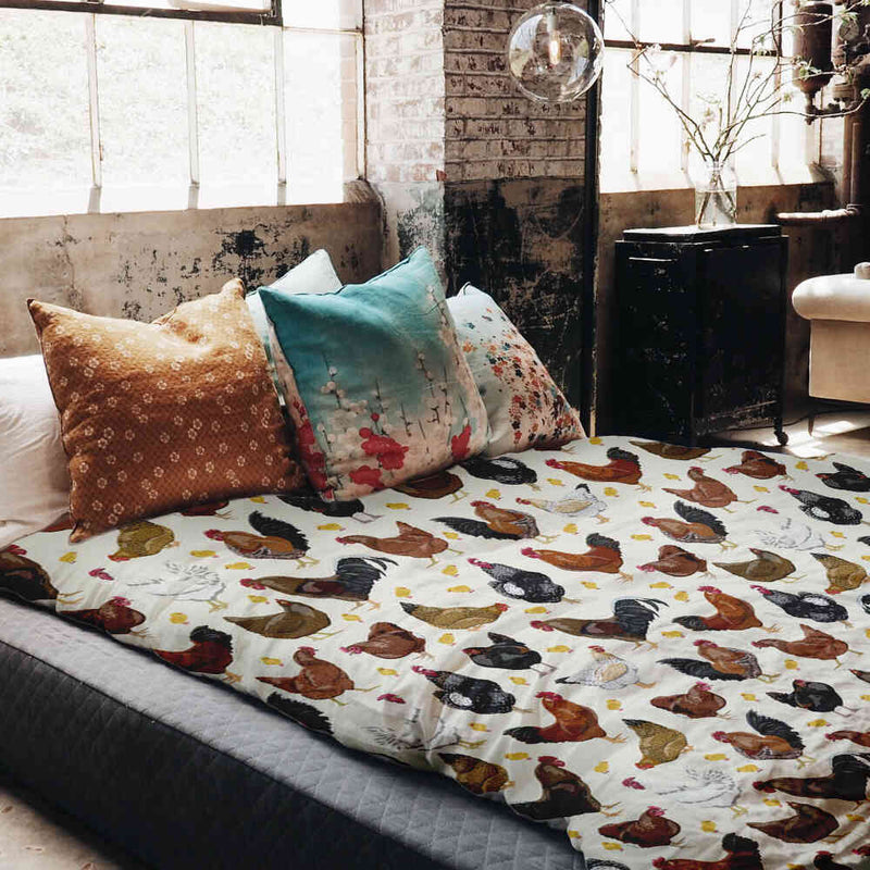 Therapy blanket bedding set, white with many chickens.
