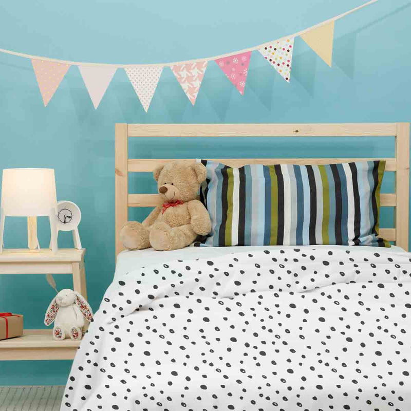Therapy blanket and bedding set, white with many small dots.