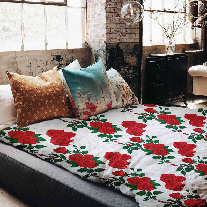 Therapy blanket and bedding set, white with rose bush.