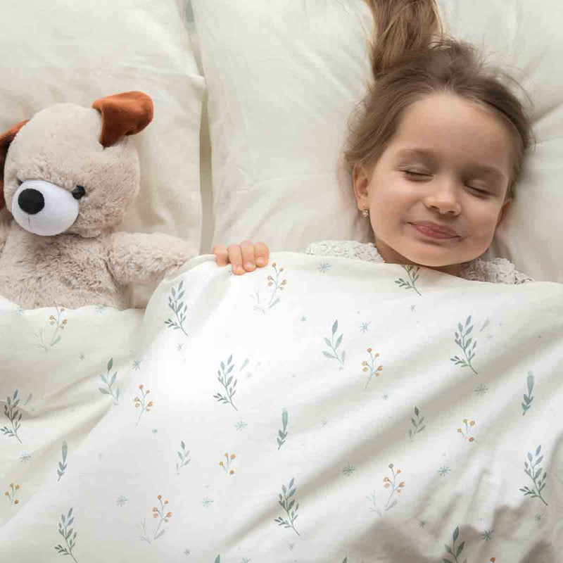Therapy blanket and bedding set, white with spring flowers.