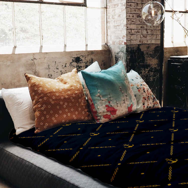 Therapy blanket and bedding set, blue with anchor.