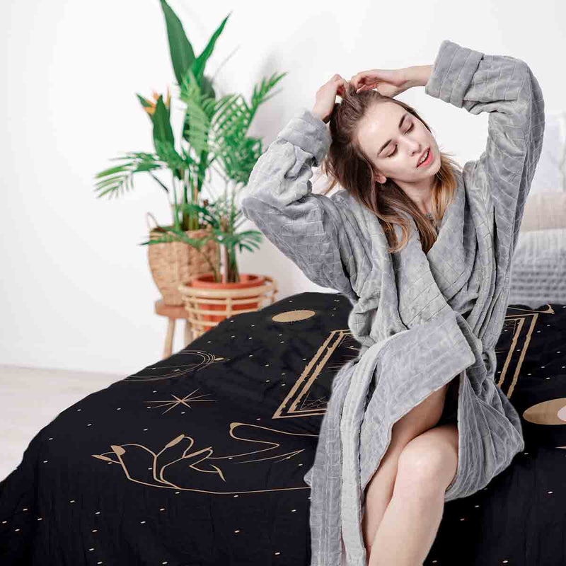 Set di biancheria da letto con coperta terapeutica nera con sole, luna e stelle