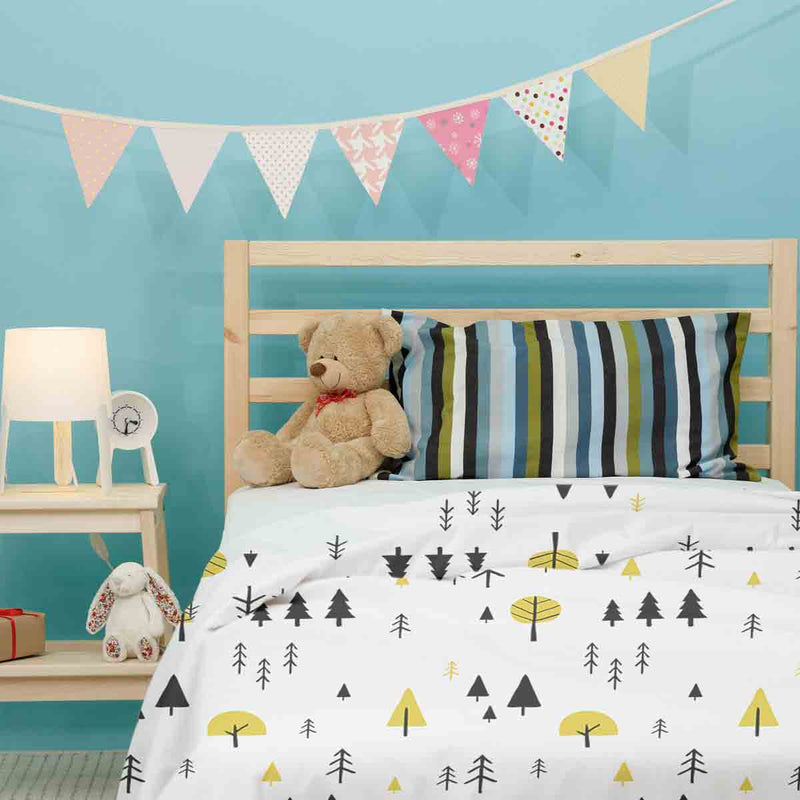 Set di biancheria da letto con coperte terapeutiche e alberi gialli