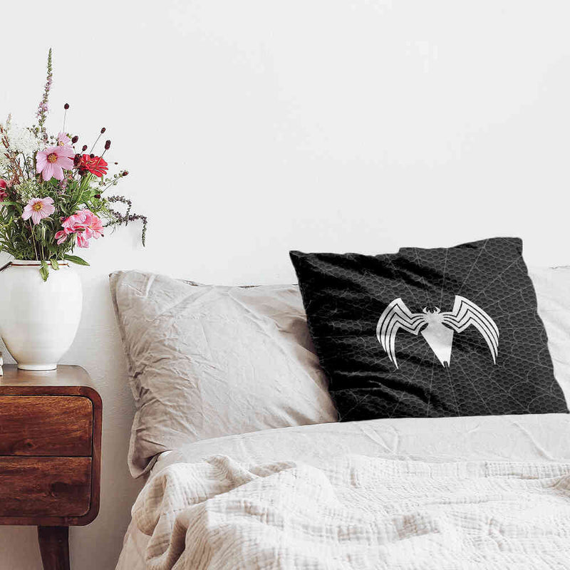 Health pillow, black with spider.