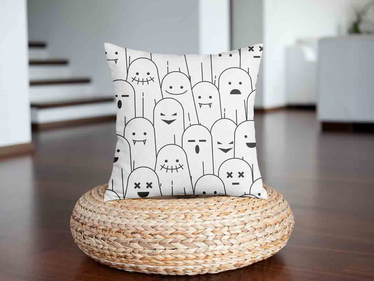 Almohada de salud blanca con fantasmas divertidos