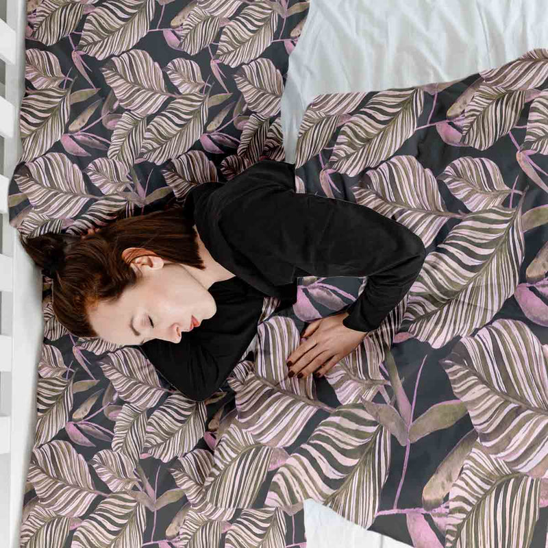 Juego de ropa de cama con manta terapéutica negro con hojas moradas