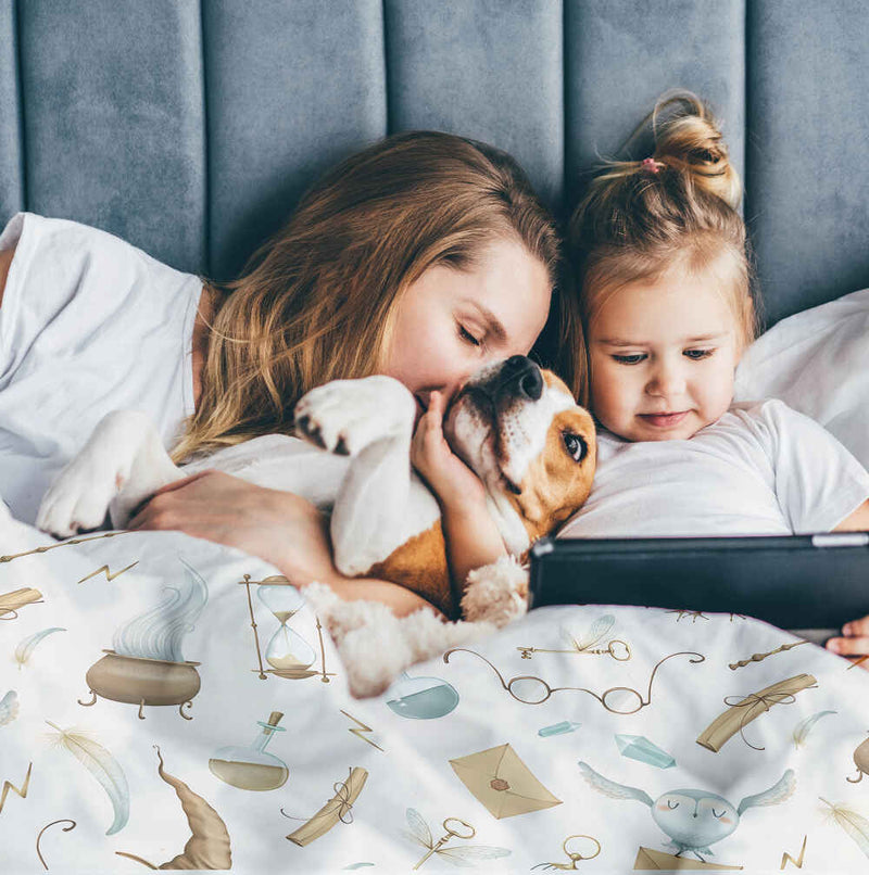 Therapy blanket bedding set, white, magical things.