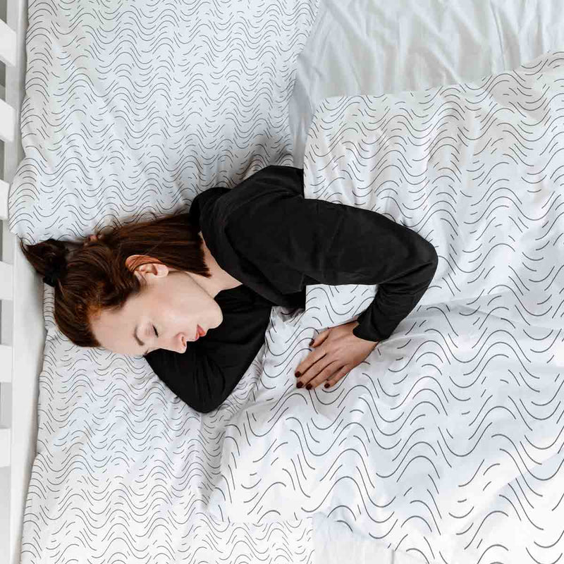 Set de ropa de cama con manta terapéutica ondas de radio negras