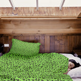 Therapy blankets and bedding set, light green with question marks.
