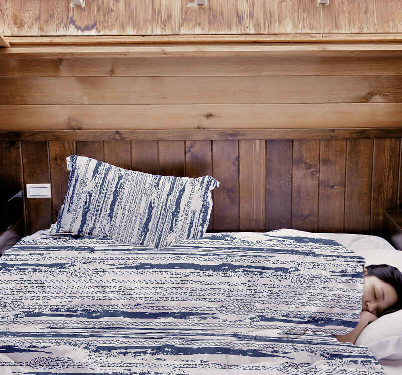 Therapy blanket bedding set, striped pattern.