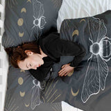 Set di biancheria da letto con coperta terapeutica nero con tarma