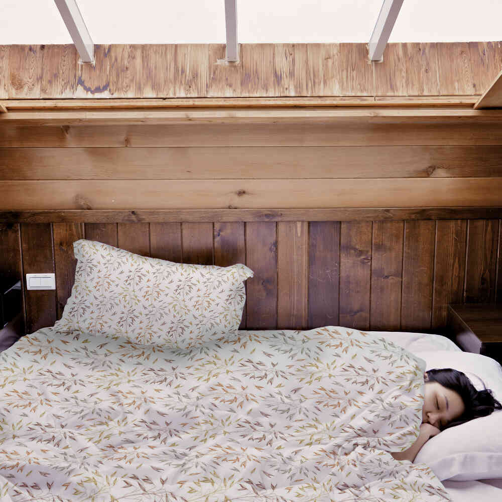 Set di biancheria da letto con coperte terapeutiche e delicati rami colorati