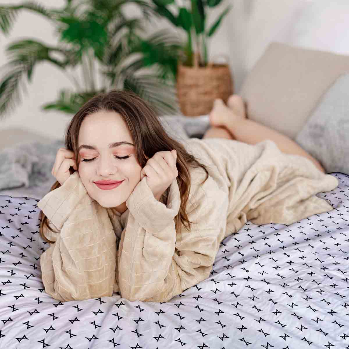 Therapy blankets bedding set white with small bows