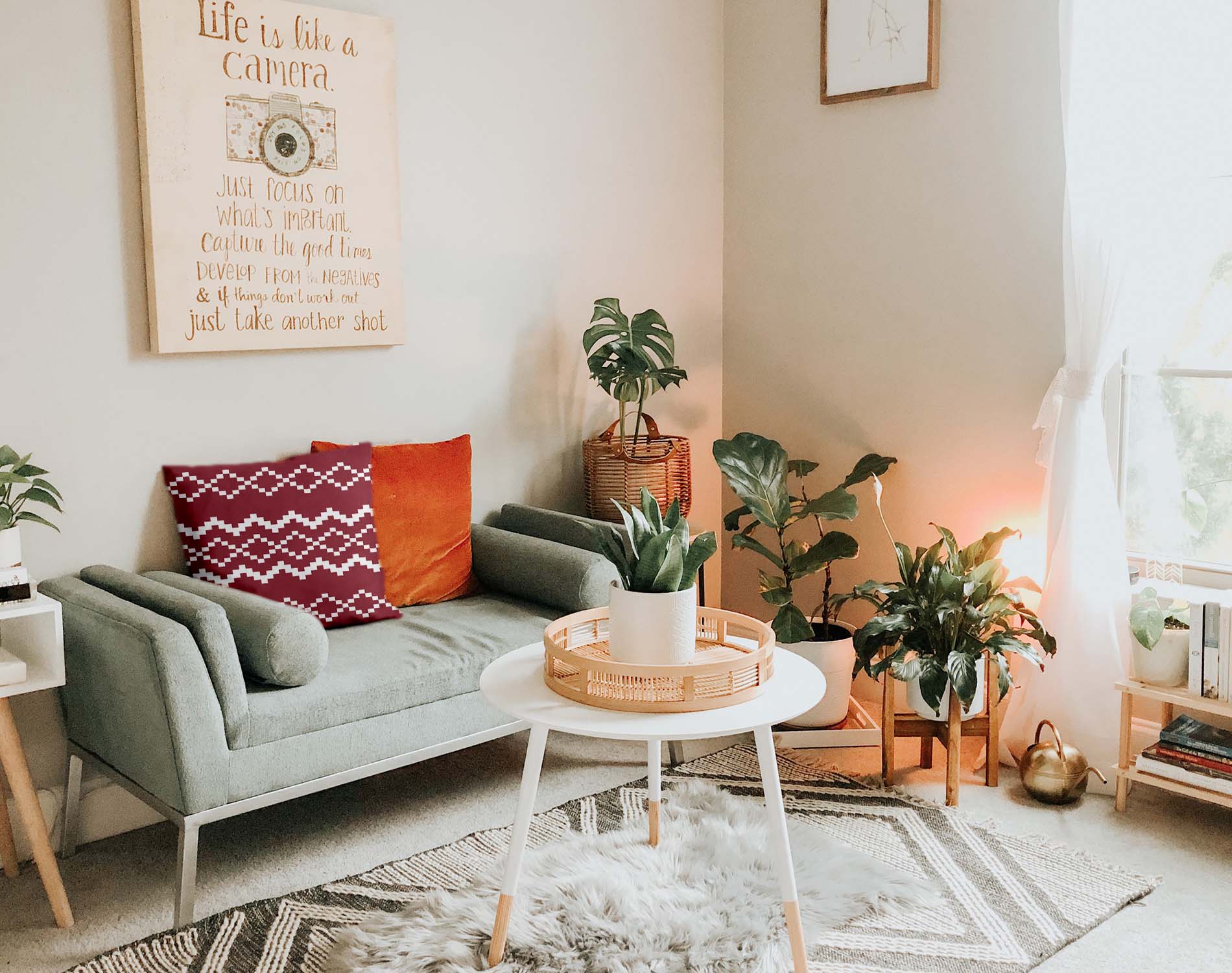 Health pillow with red Christmas pattern