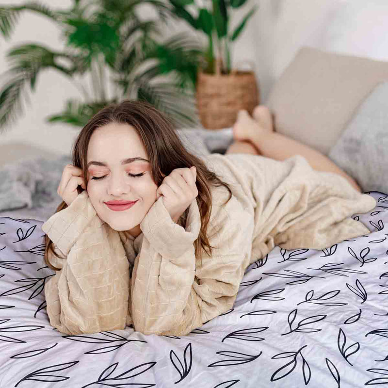 Therapy blankets bedding set light grey branches