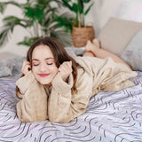 Set de ropa de cama con manta terapéutica ondas de radio negras