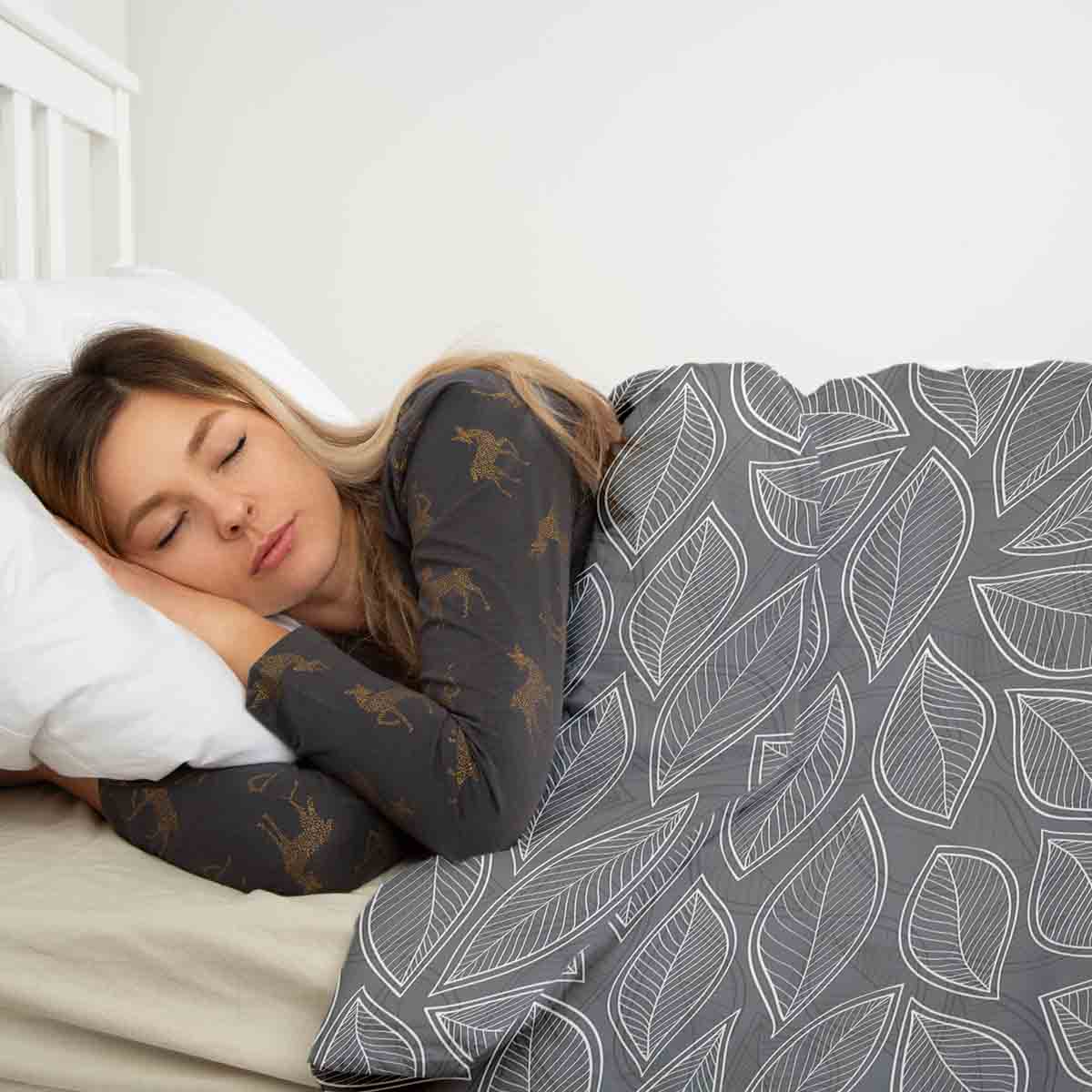 Couverture thérapeutique originale - Housse en coton grise avec feuilles de palmier blanches
