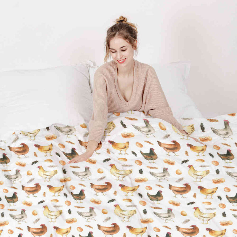 Therapy blanket bedding set, white with chickens.