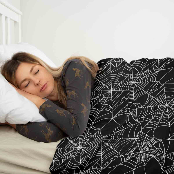 Set de ropa de cama con manta terapéutica negra con telaraña