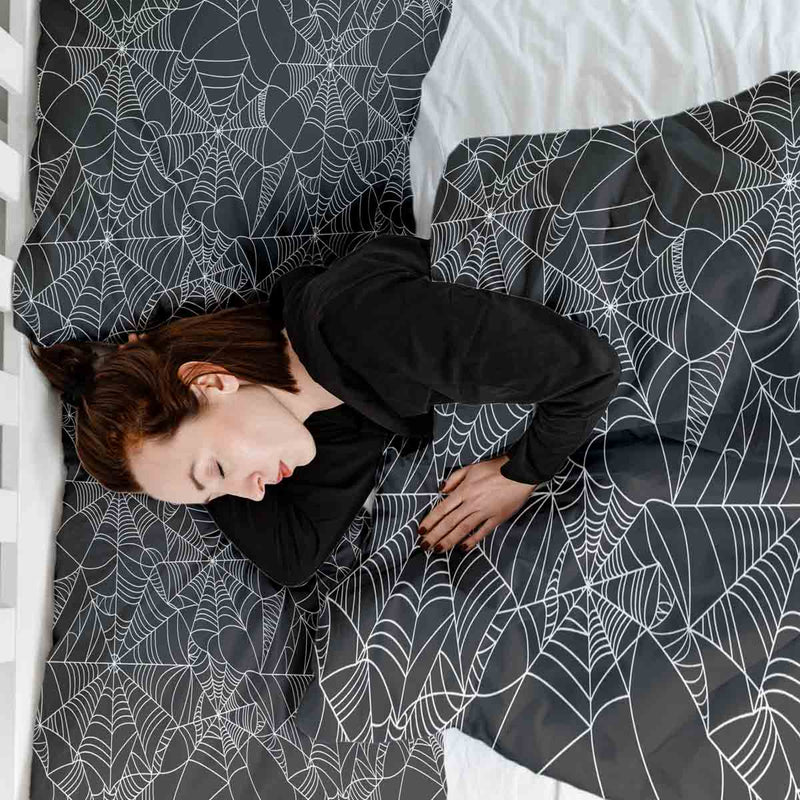 Set di biancheria da letto con coperta terapeutica nera con ragnatela